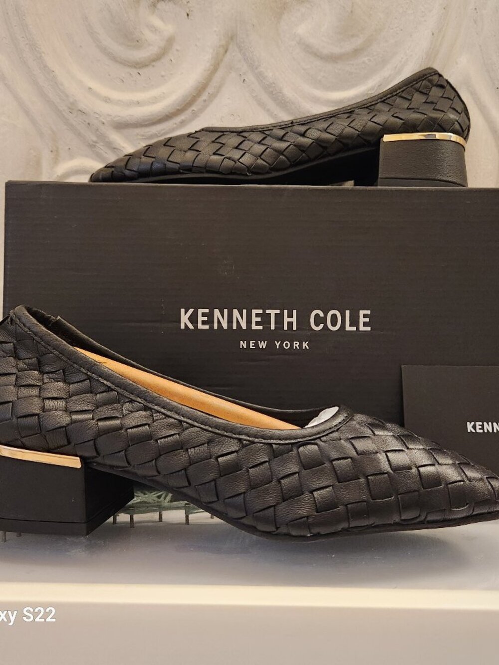 Kenneth Cole NY "Birdie" Leather Heels. NIB. Size 6.5